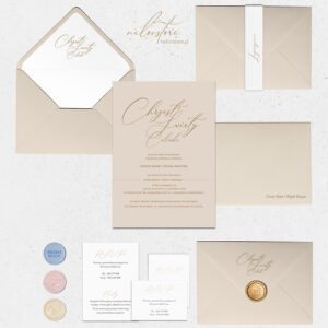 Zaproszenia na Chrzest Święty minimalistyczne beżowe - mockup z dodatkami