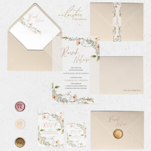 Zaproszenia na roczek na kalce z beżowymi kwiatuszkami - mockup z dodatkami