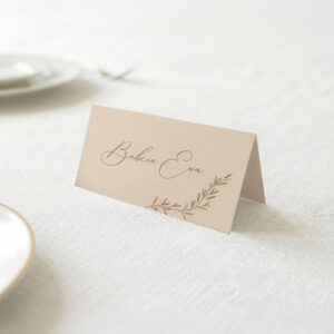 Beżowe winietki z brązowym zadrukiem na Komunię Świętą - zdjęcie główne