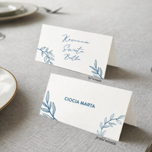 Białe winietki na Komunię Świętą z niebieskimi listkami - zdjęcie główne