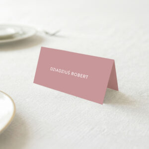 Różowe winietki na Komunię Świętą z białym zadrukiem