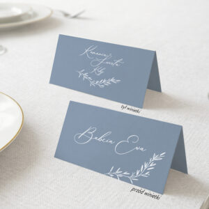 Niebieskie winietki na Komunię Świętą boho z białym zadrukiem - zdjęcie główne