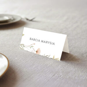 Winietki na Komunię Świętą z beżowymi kwiatuszkami