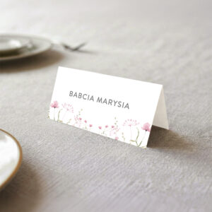 Winietki na Komunię Świętą z różowymi kwiatuszkami