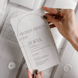 Zaproszenia na Chrzest Święty marmurkowe z okładką z kalki